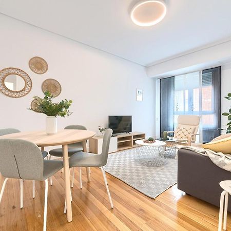 Iturribide Hogar Moderno Junto Al Metro Apartman Bilbao Kültér fotó