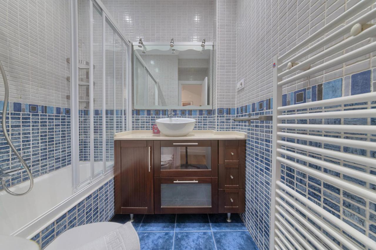 Iturribide Hogar Moderno Junto Al Metro Apartman Bilbao Kültér fotó